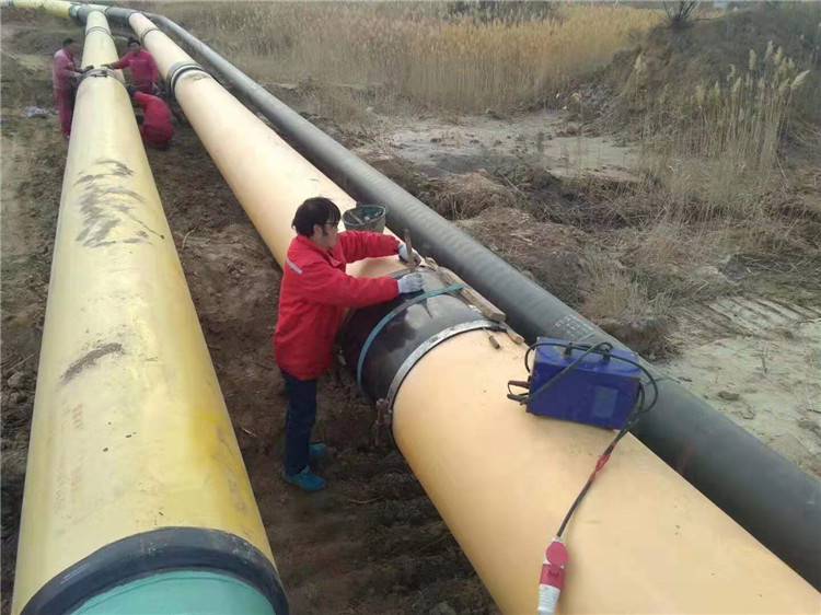 Bsports必一体育|我校离退休党员参观抗战胜利70周年包头史料展(图2) b体育