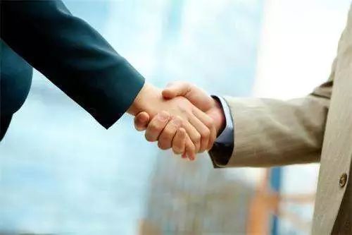 b体育:河南城建学院交通学院开展“创绿爱绿护绿”植树活动(图1) b体育