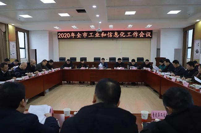 【必一】三时三餐170922期视频 李钟硕尹均相确定不是在拍新婚日记?(图1) b体育