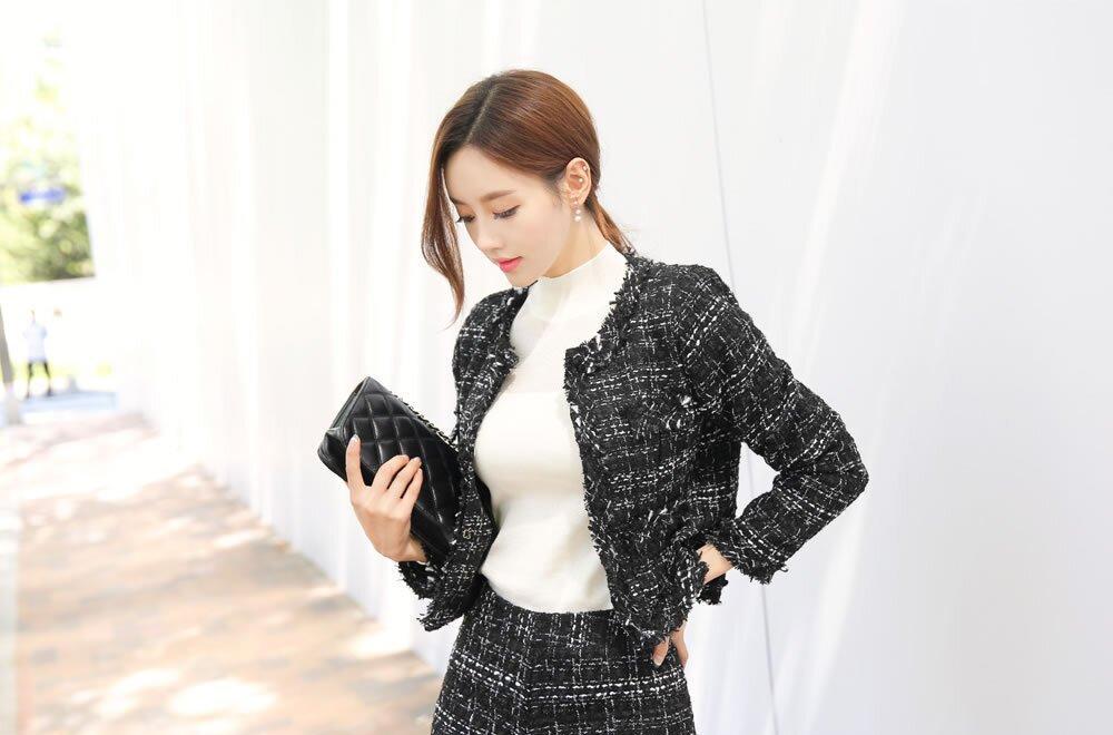 【必一】
晚放心语深有感慨的话语 朋侪圈经典心情说说语录句子 唯美图片(图5) b体育