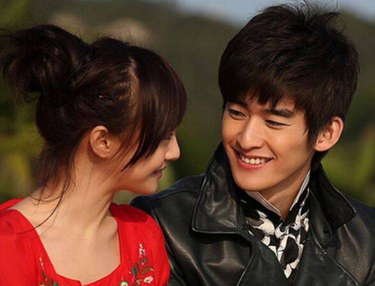 张翰恋爱视察类综艺开播后 郑爽也官宣了 不外粉丝反映大有差别-Bsports必一体育(图2)
张翰恋爱视察类综艺开播后 郑爽也官宣了 不外粉丝反映大有差别-Bsports必一体育(图2)