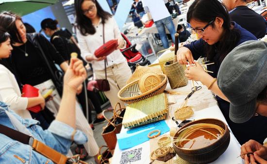 换个角度看问题 生活会变得很优美:b体育(图2) 必一